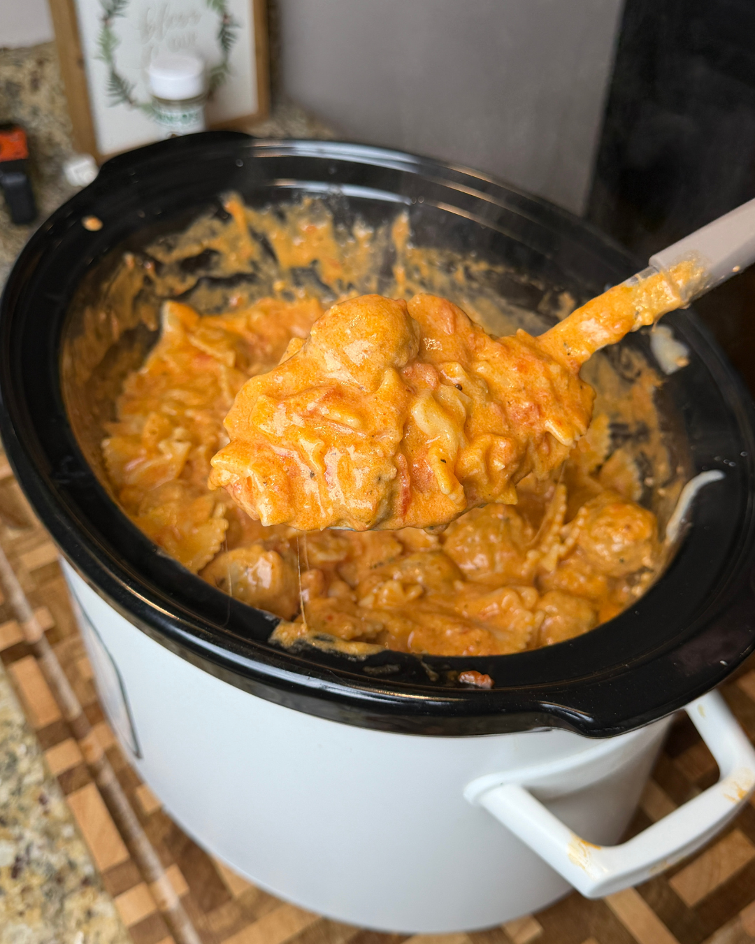 Crockpot Creamy Meatball Pasta